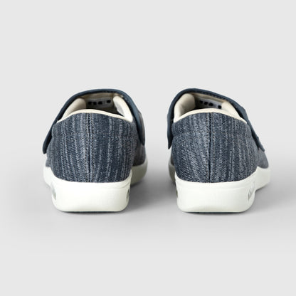 Chloe Stretch No-Tie Wide Shoes w/ Adjustable Closure - Grey